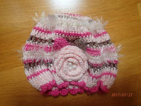 Hačkovana čiapočka, 86