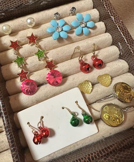 Náušnice 9 párov,