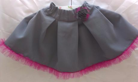 Dievčenska sukna šeda, 86