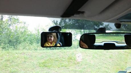 Spätné zrkadielko na sledovanie dieťatka v aute, 