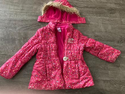 Zimna vetrovka na donosenie, hello kitty,116