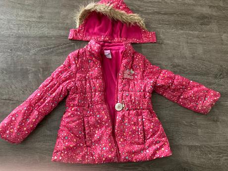 Zimna vetrovka na donosenie, hello kitty,116