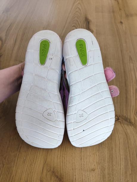 Fare sandálky, fare,32