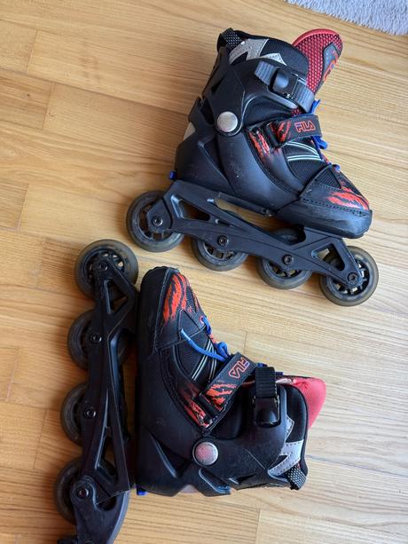 Kolieskove korcule posuvná veľkosť 20-23cm, fila,34