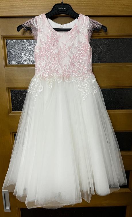 Šaty na svadbu pre družičku, 110