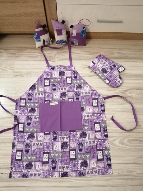 Dámska zastera+chňapka+domčeky, 