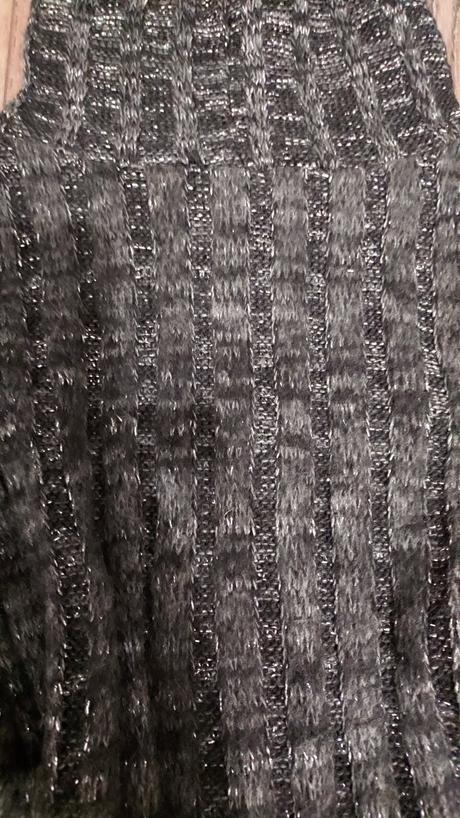 Trblietavy rolakovy top, 