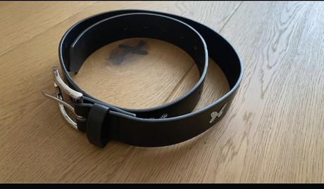 Doplnky opasok sinsay, sinsay