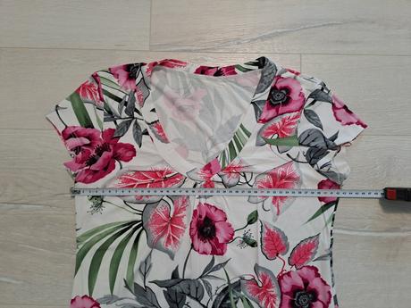 Kvetinkové tričko, 