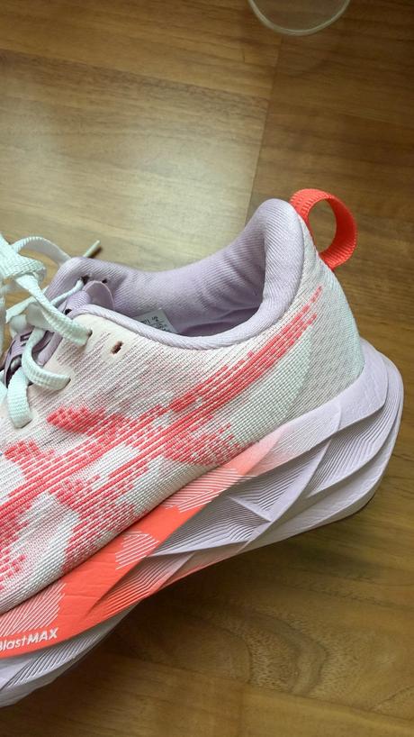 Bezecke damske asics novablast 5 topanky, asics,37