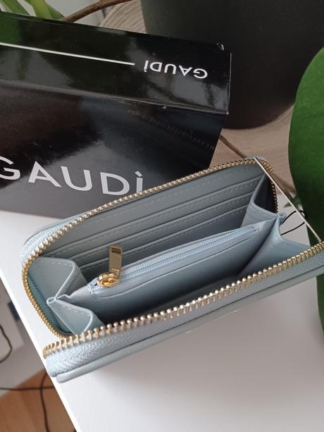 Peňaženka gaudi, gaudi