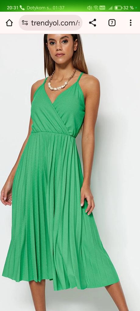 Plisovabe saty 1 x oblecene, 