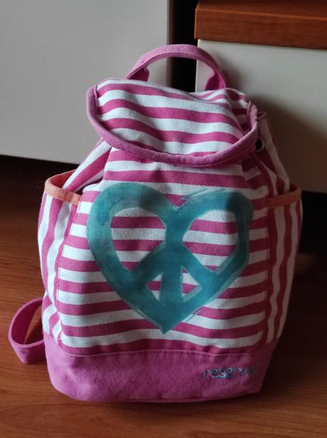 Malý batoh pre slečnu, reserved