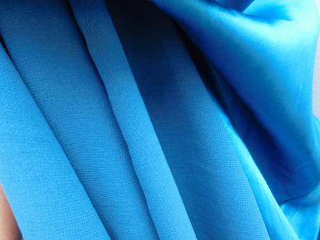 Luxusne velmi pekne saty, 36