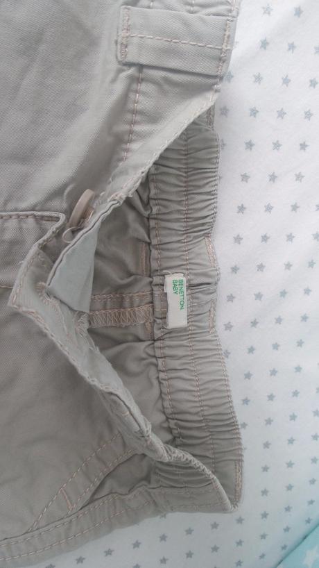 Znackove bezove kratasky, benetton,62