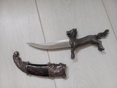 Nôž aj ako dekoracia, 