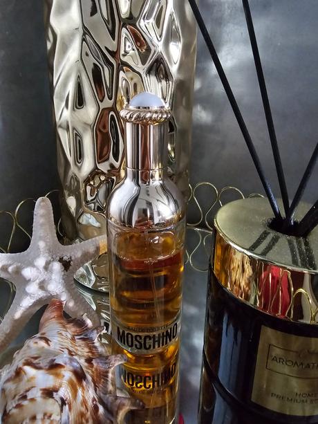 Parfém moschino edt,