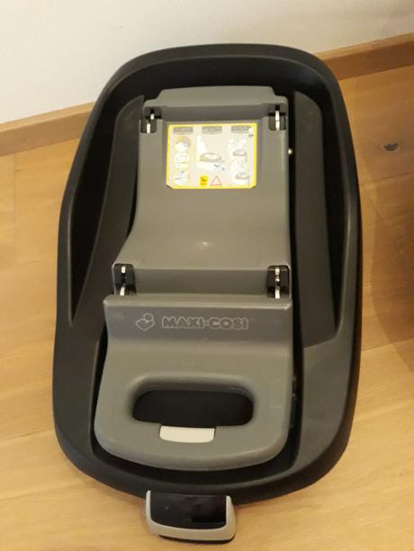 Autosedacka maxi cosi pearl + zakladna familyfix, maxi cosi