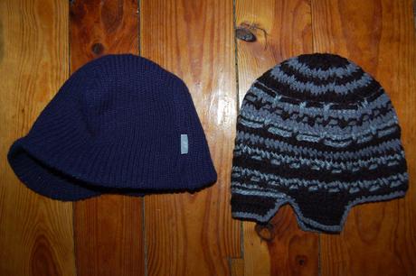 Čiapky 2ks cena spolu, 92