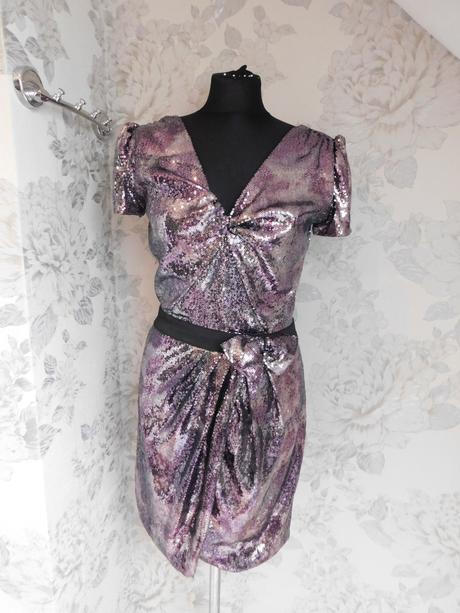 Pekne flitrovane šaty, 38