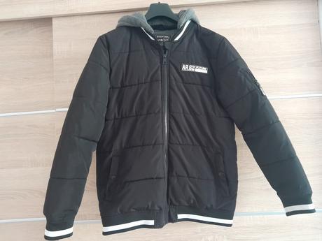 Kabát, chapter young,158