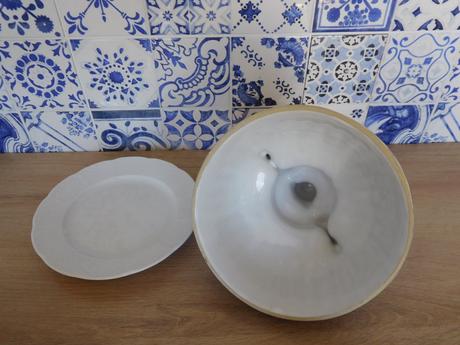 Gazdinká porcelánová-top top stav,, 