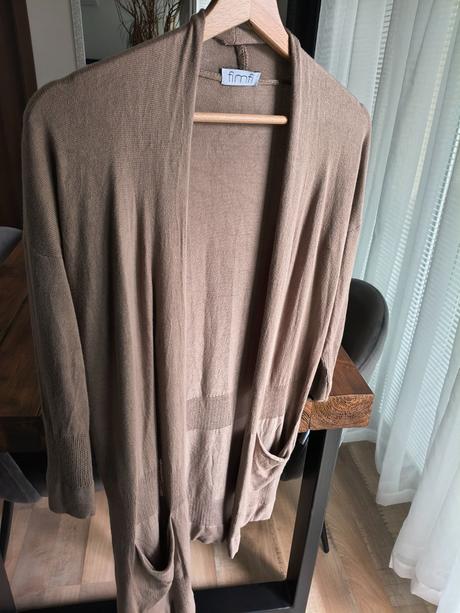 Ľahký letný sveter s prímesou ľanu s-m, m