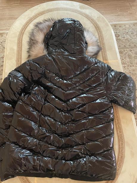 Dámska bunda s kožušinou, m