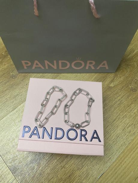 Pandora me náramky, pandora