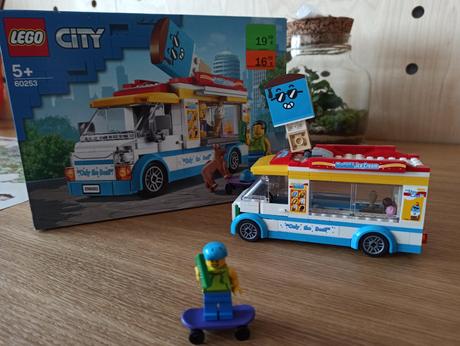 Lego city zmrzlinárske auto,