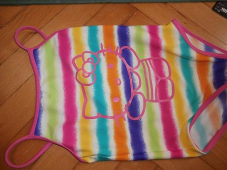 Plavky hellou kitty, 104