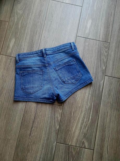 Dzinsove sortky, bershka,xs