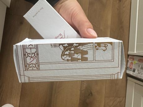 Flakón a krabicky baccarat, 