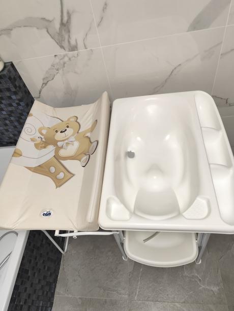 Vanička s prebalovacim pultom, 