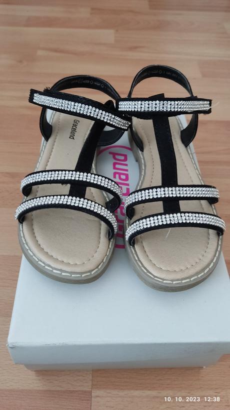 Sandalky, graceland,31