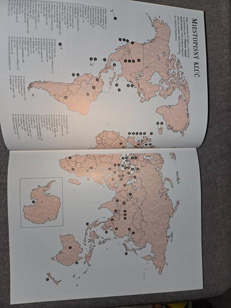 Planéta tajuplnych svetov, 