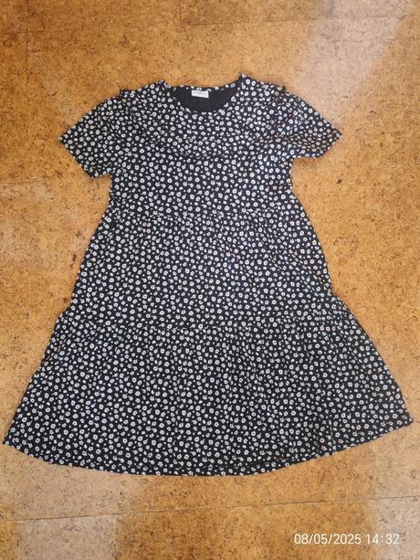 Čierne šaty, f&f,140