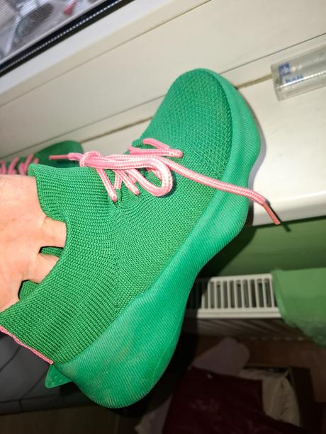 Reserved, reserved,32