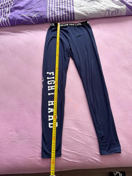 Športové legíny, 158