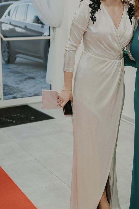 Spoločenské šaty, m