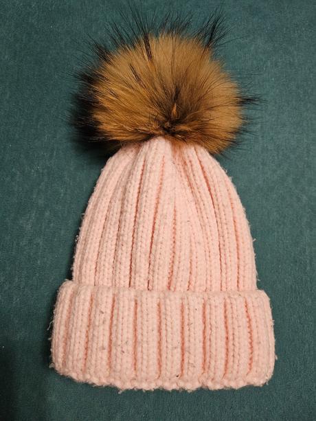 Ciapka s pravou kozusinou, 104