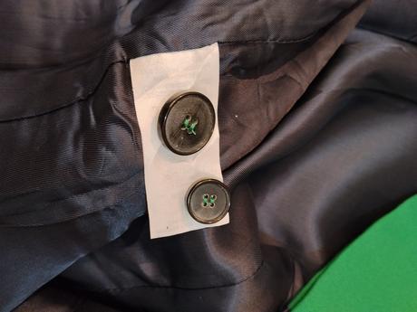 Luxusný smaragdový vlnený kabát solotre, 38