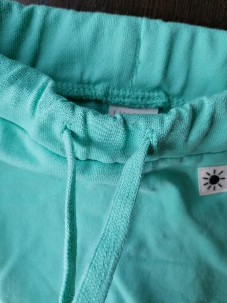 Kratasy s klobúkom, lindex,56