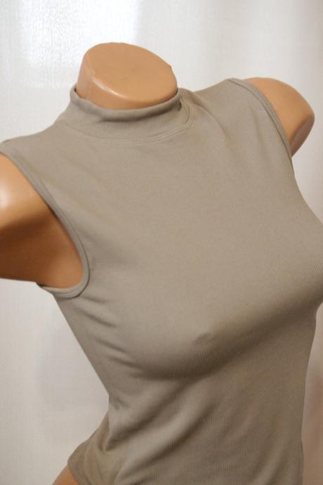 Hnedý rolákový body top, s, s
