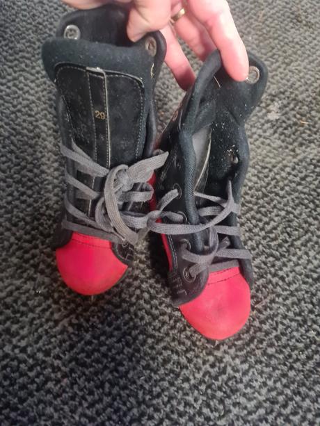 Hokejové korčule, botas,28