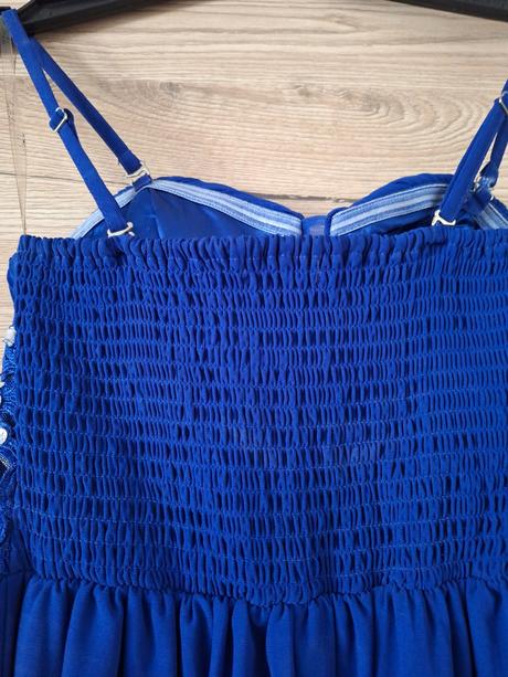 Šaty +doplnky grátis, m