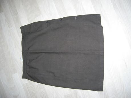 Sukne na kazdu prilezitosť- cena spolu, l