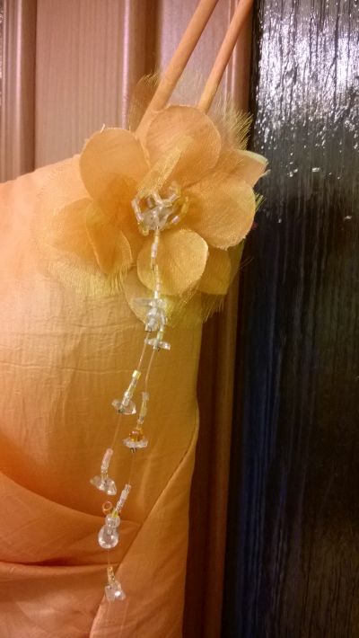 Spoločenské šaty, m