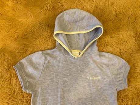 Tričko s kapucňou, 152