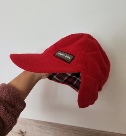 Čiapka so šiltom, 110